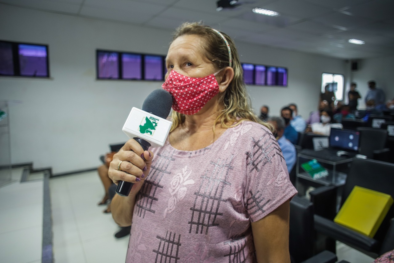 Incra e Governo do Estado entregam títulos de propriedade a 974 pequenos agricultores de três municípios