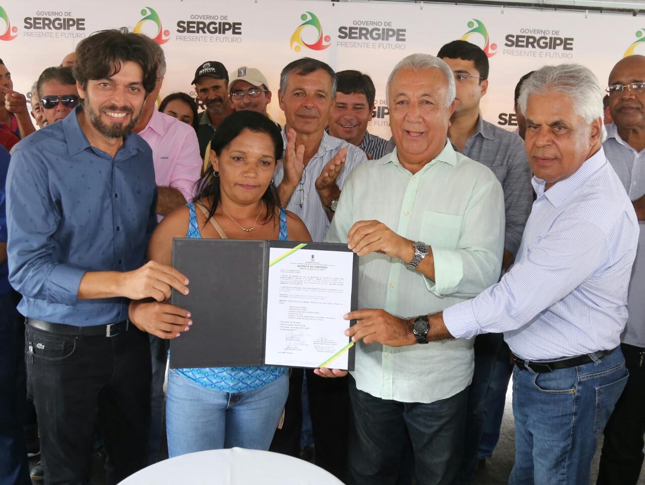 Governador Jackson Barreto leva R$ 4 milhões em projetos do Dom Távora a Carira