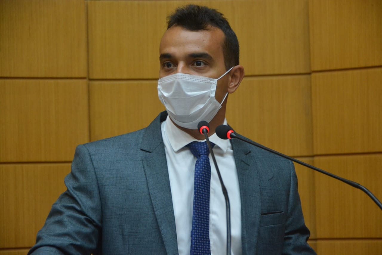 Secretário André Bomfim apresenta panorama da Agricultura de Sergipe a parlamentares na Alese