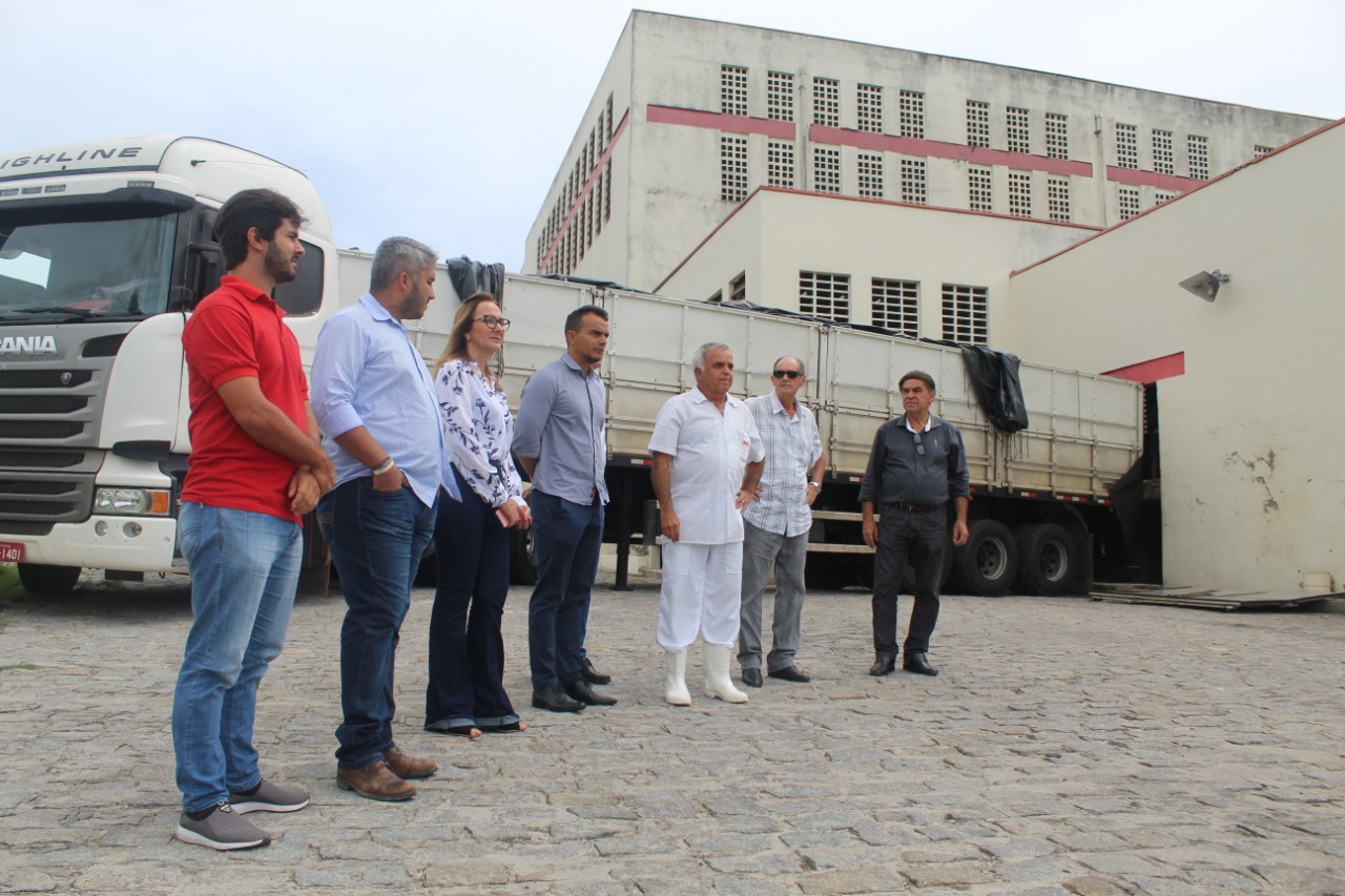 Seagri e Emdagro realizam visita técnica ao frigorífico Nutrial, em Propriá