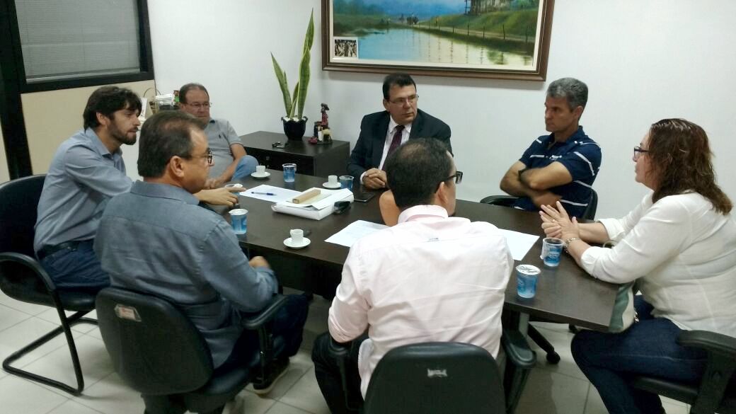 Parceria vai intensificar fiscalização sanitária do comércio de aves nas fronteiras