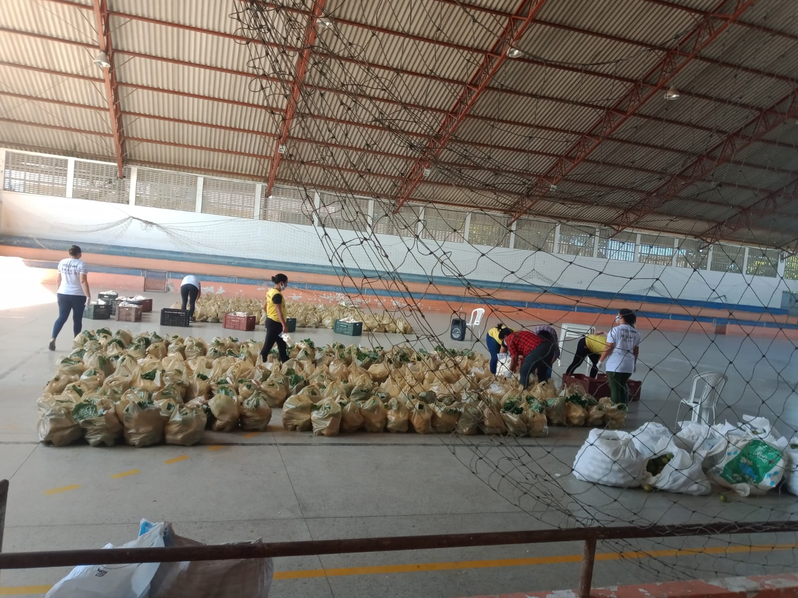 Agricultores de Arauá recebem apoio da Emdagro na comercialização da produção