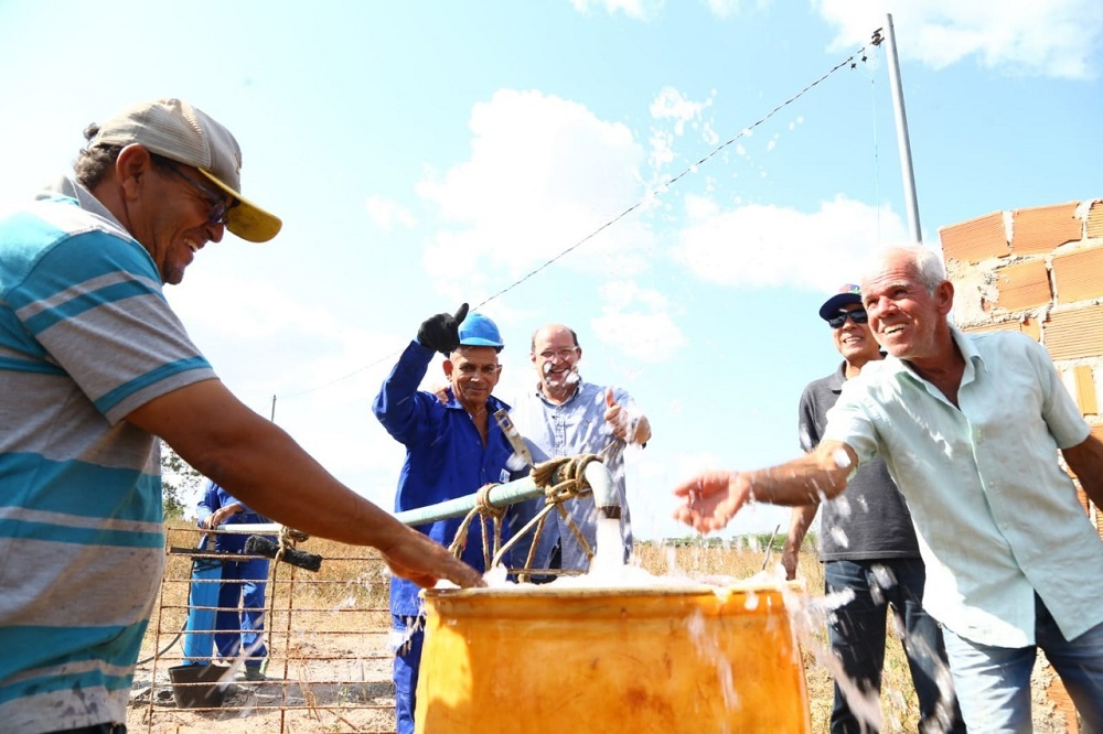 Governo ultrapassa quatro mil poços com unidade de alta produção em Canindé
