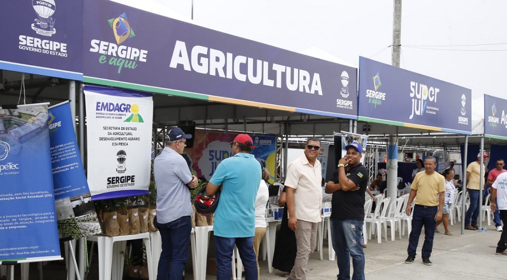 Agricultores aproveitam serviços disponíveis na 19ª edição do ‘Sergipe á aqui’, em Gararu