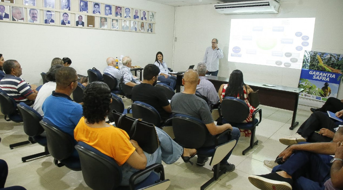Coordenação estadual do Garantia Safra reúne secretários