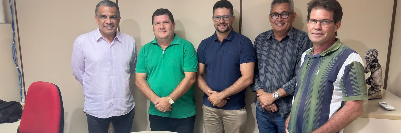 Diretoria da Pronese recebe representantes do município de Graccho Cardoso para reunião na Seagri