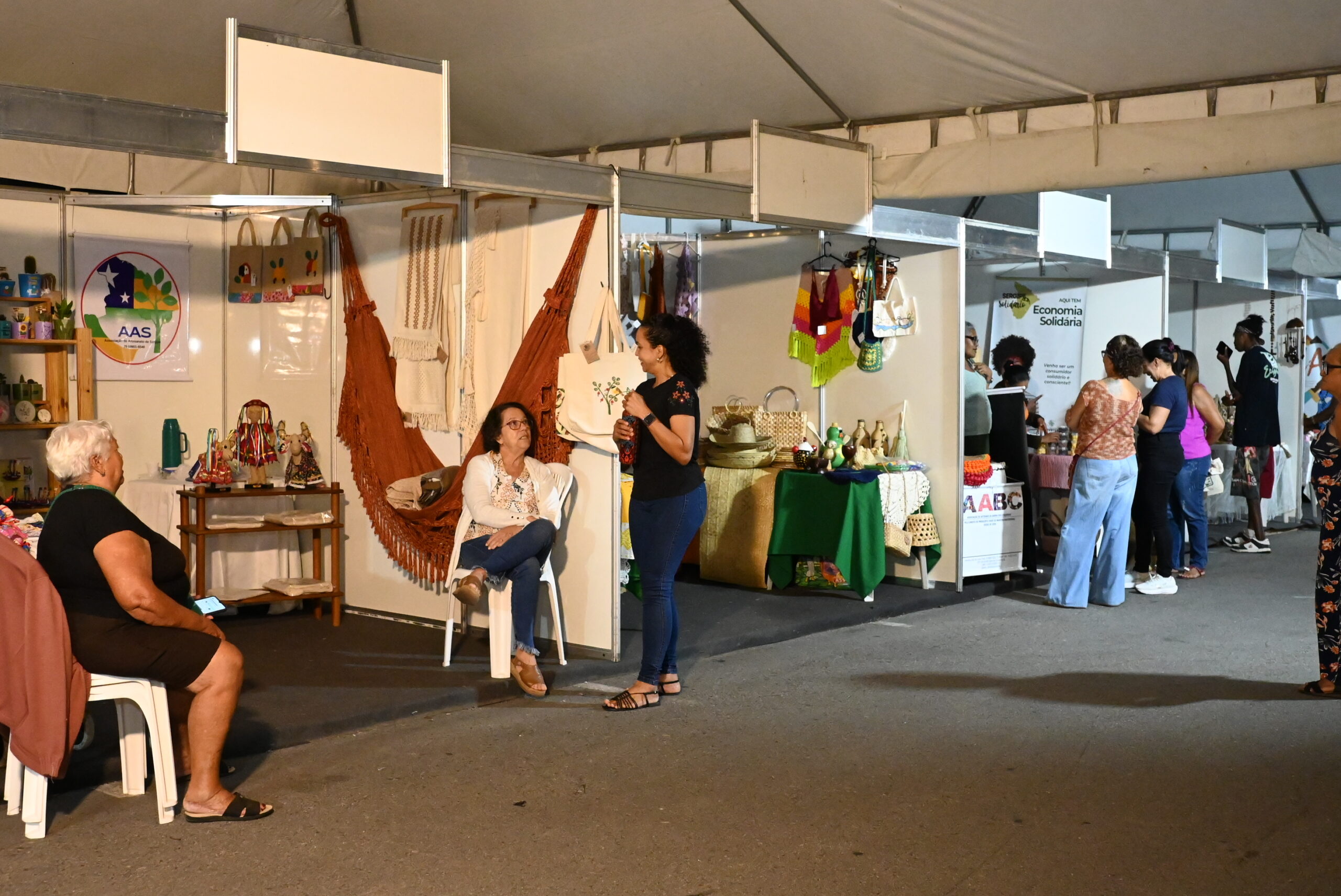 Governo de Sergipe impulsiona produção com Feira da Agricultura Familiar e Economia Solidária